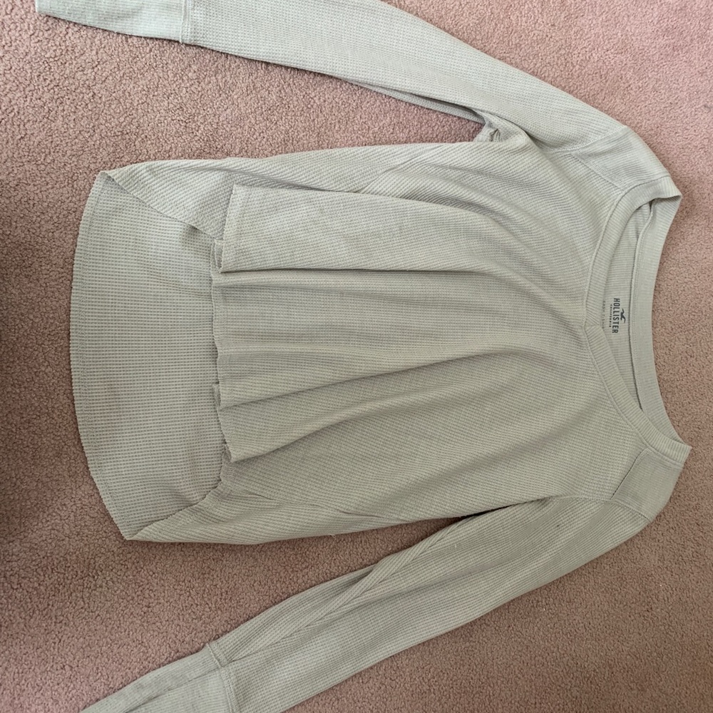 Hollis yet long sleeve